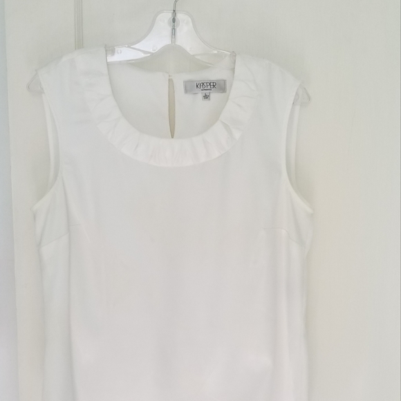 Women's' White Top - Picture 4 of 6